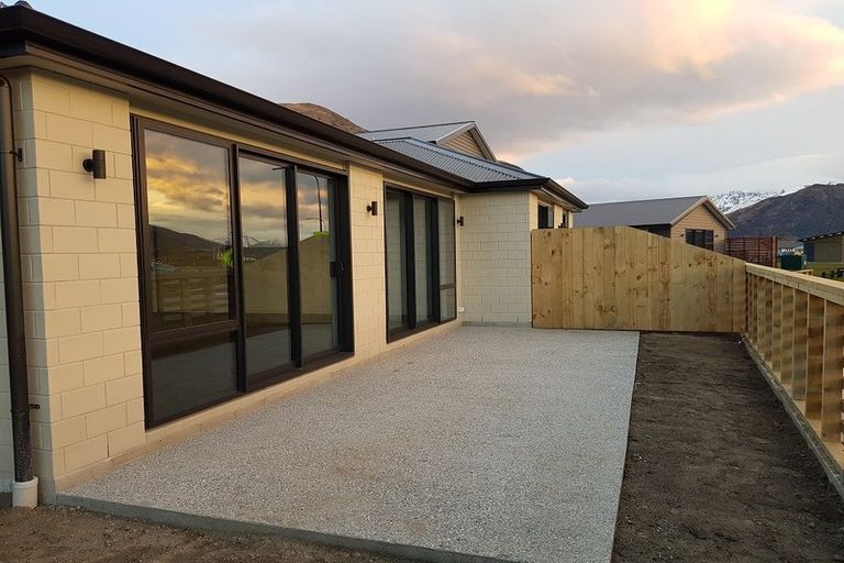 Photo of property in 2 Silver Street, Lower Shotover, Queenstown, 9304