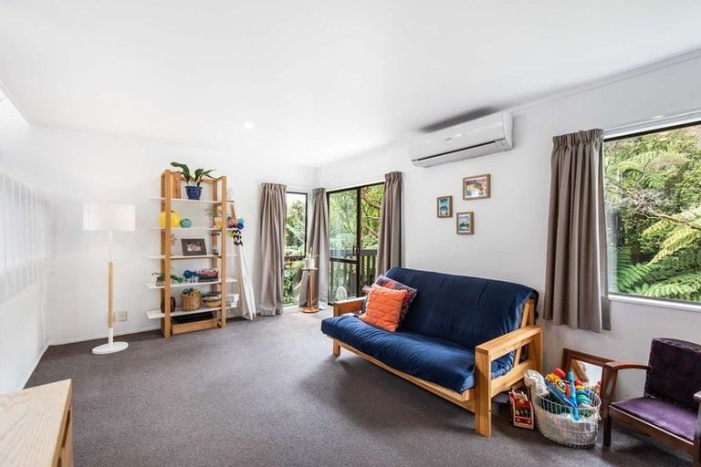 Photo of property in 4/33 Eskdale Road, Birkdale, Auckland, 0626