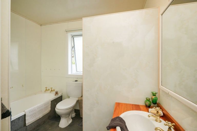 Photo of property in 90 Abbot Street, Waverley, Invercargill, 9810