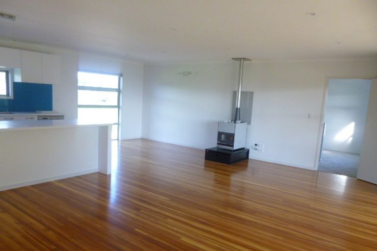 Photo of property in 18 Raptor Way, Welcome Bay, Tauranga, 3175