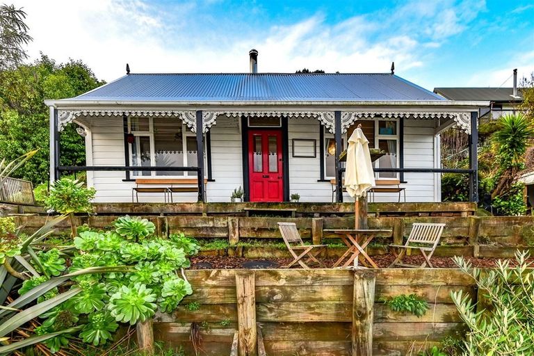 Photo of property in 24 Cunningham Terrace, Lyttelton, 8082