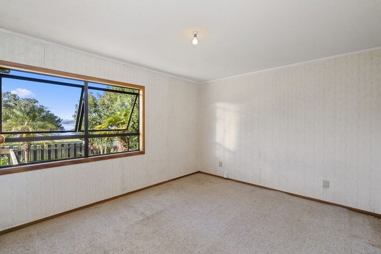 Photo of property in 2 Seaview Road, Paihia, 0200