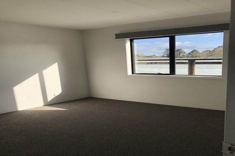 Photo of property in 613 Great South Road, Runciman, Drury, 2578