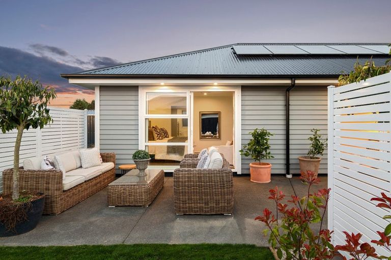 Photo of property in 9 Cam Mill Place, Rangiora, 7400