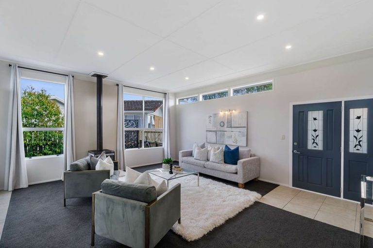 Photo of property in 47 Marvon Downs Avenue, Pakuranga Heights, Auckland, 2010