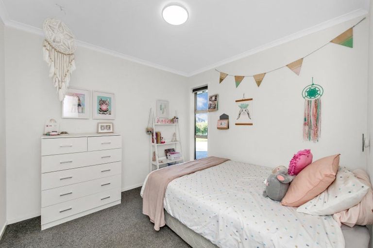 Photo of property in 44 Lignite Drive, Rolleston, 7614