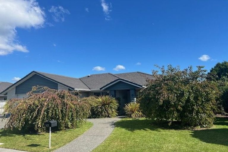 Photo of property in 17 Saltwood Lane, Bethlehem, Tauranga, 3110