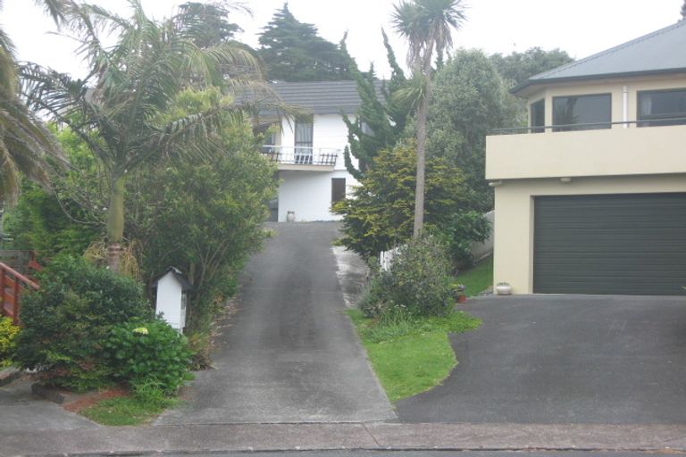 Photo of property in 11a Tower Hill, Stanmore Bay, Whangaparaoa, 0930