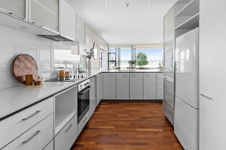 Photo of property in 213/7 Humber Street, Pandora, Napier, 4110