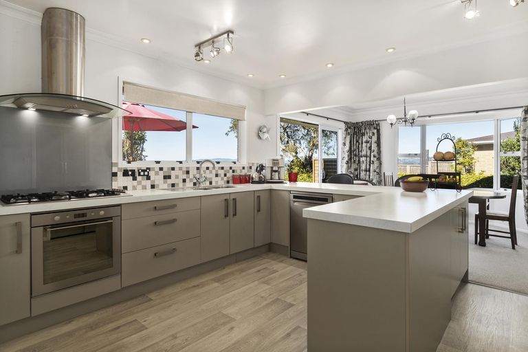 Photo of property in 9 Coppelia Avenue, Omokoroa, 3114