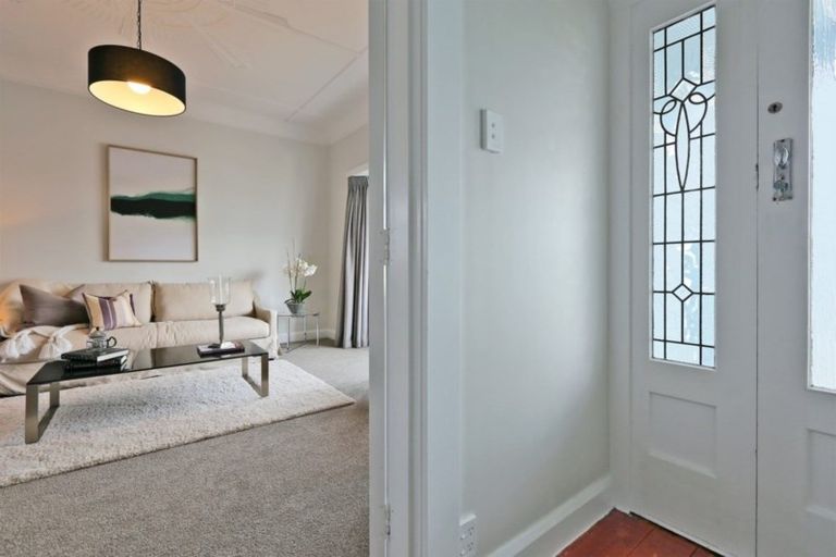 Photo of property in 500 Queen Street East, Hastings, 4122