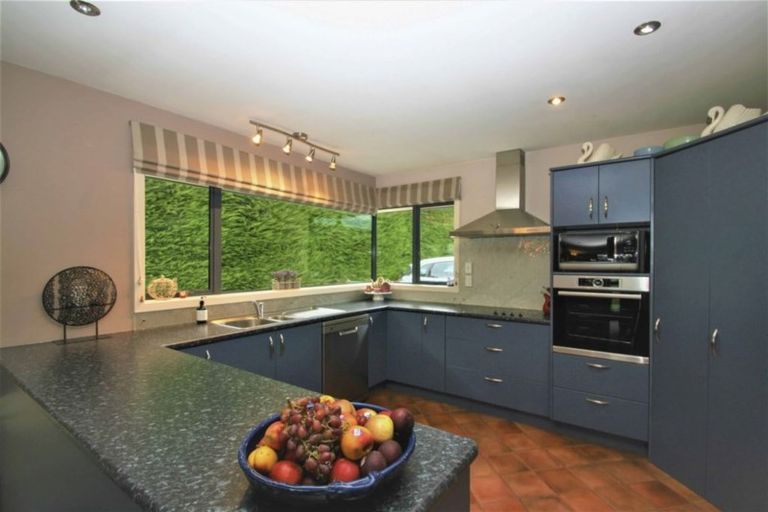 Photo of property in 16 Fowler Road, West Plains, Invercargill, 9874