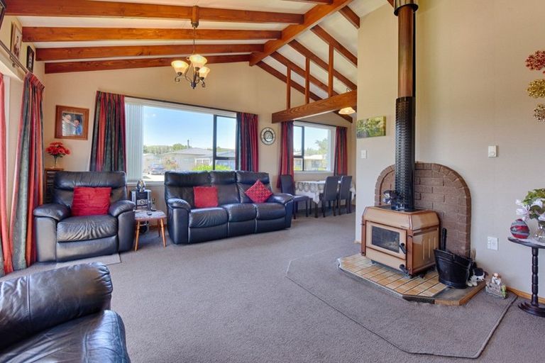 Photo of property in 2 Merlin Place, Gore, 9710