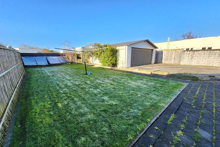 Photo of property in 242 College Street, West End, Palmerston North, 4412