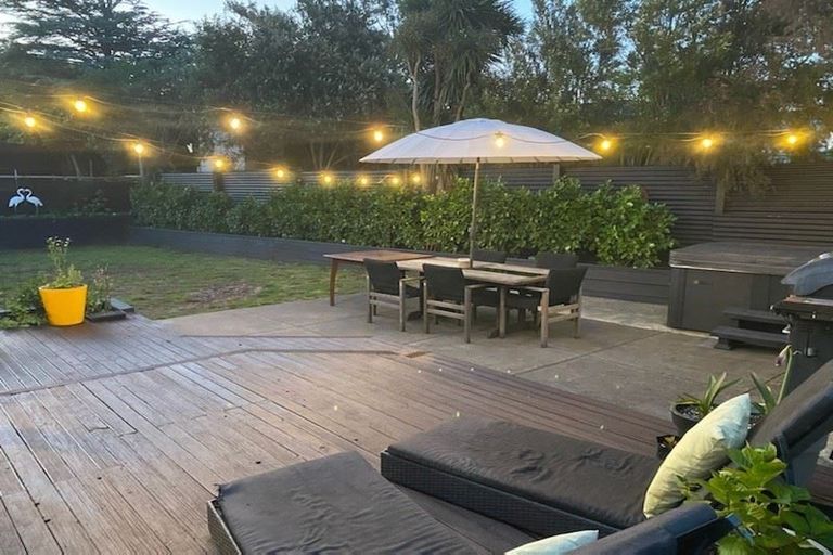 Photo of property in 11a Michael Road, Paraparaumu Beach, Paraparaumu, 5032