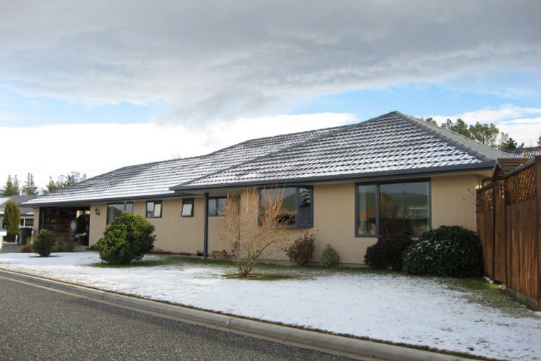 Photo of property in 1 Spruce Close, Alexandra, 9320