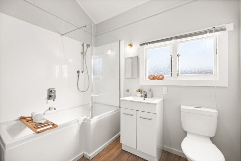 Photo of property in 93 Georges Drive, Napier South, Napier, 4110