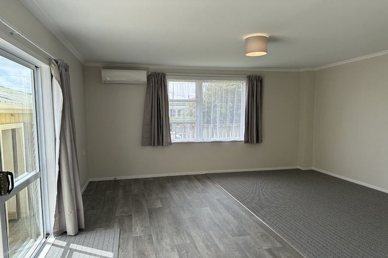 Photo of property in 17 Iti Street, Otaki, 5512