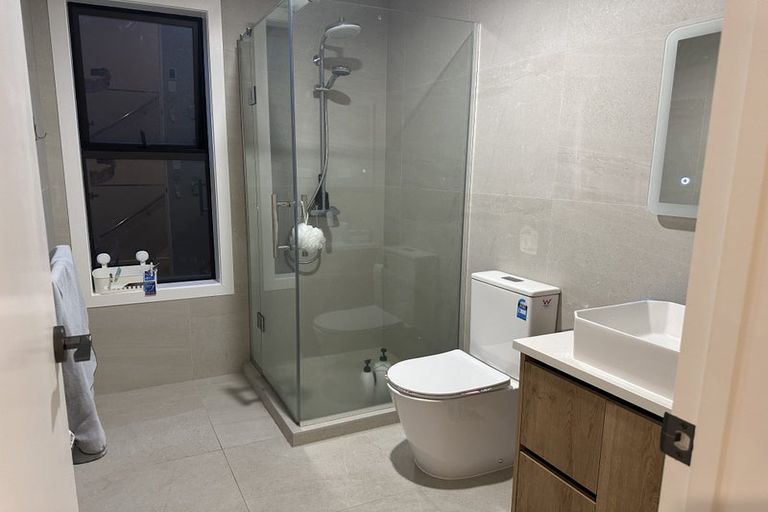 Photo of property in 19 Desalt Drive, Hobsonville, Auckland, 0616