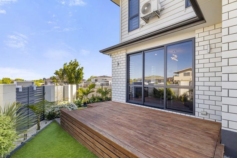 Photo of property in 14a Charntay Avenue, Clover Park, Auckland, 2019