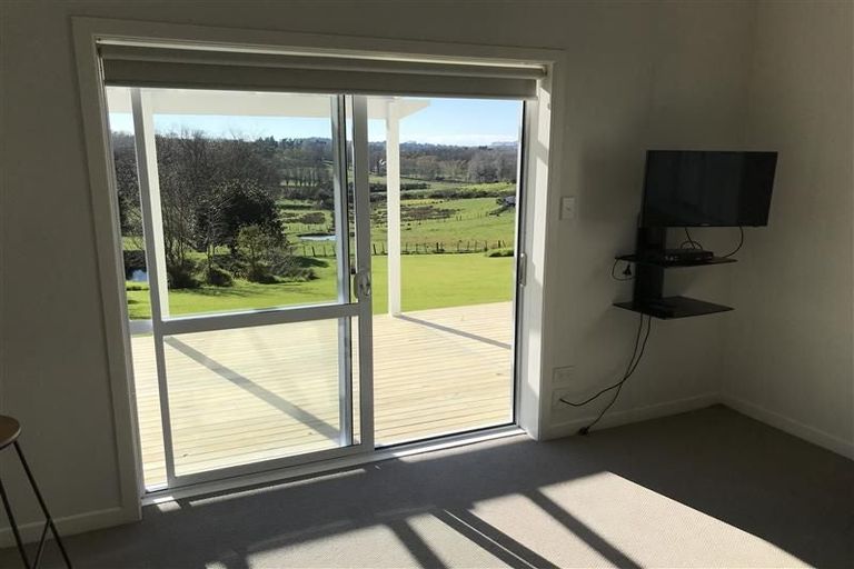 Photo of property in 11 Jeffs Road, Dairy Flat, Albany, 0794