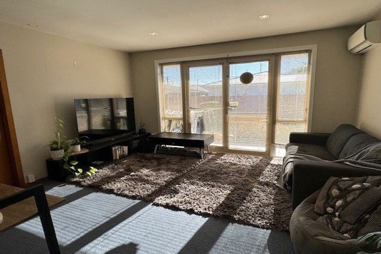 Photo of property in 2/46 Abberley Crescent, St Albans, Christchurch, 8014