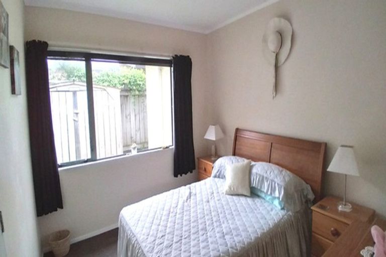 Photo of property in 100 Weggery Drive, Waikanae Beach, Waikanae, 5036