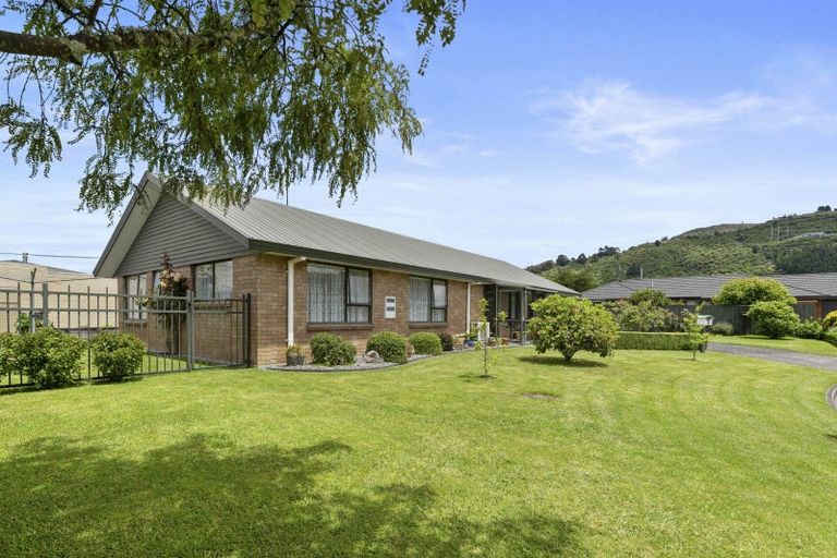Photo of property in 4 Ashmore Place, Fairy Springs, Rotorua, 3015
