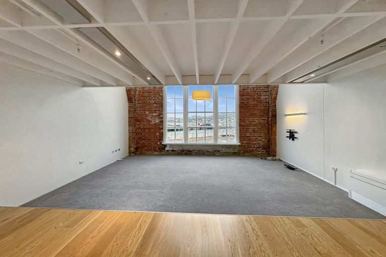 Photo of property in Waterloo Quay Apartments, 205/28 Waterloo Quay, Pipitea, Wellington, 6011