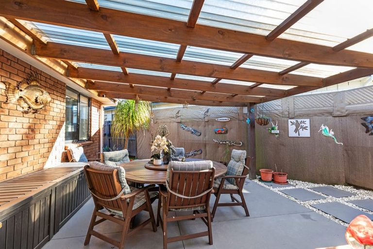 Photo of property in 100 Twin Oak Avenue, Papamoa Beach, Papamoa, 3118