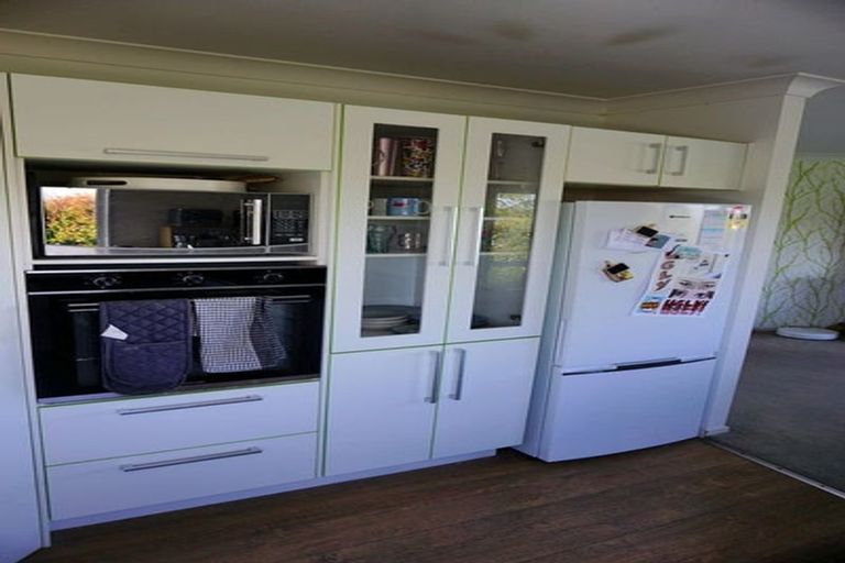 Photo of property in 2/13 Markham Place, Bucklands Beach, Auckland, 2012