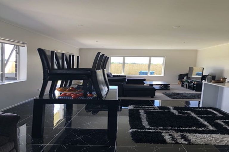 Photo of property in 8 Helen June Avenue, Flagstaff, Hamilton, 3210