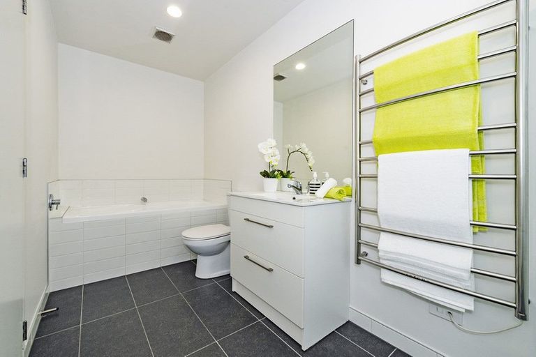 Photo of property in 404a Brougham Street, Sydenham, Christchurch, 8023