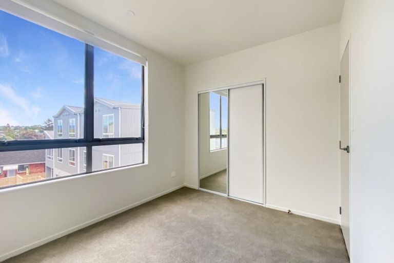 Photo of property in 588d Te Atatu Road, Te Atatu Peninsula, Auckland, 0610