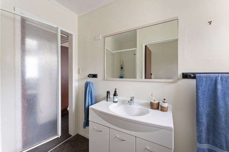 Photo of property in 6 Waterloo Place, Westown, New Plymouth, 4310