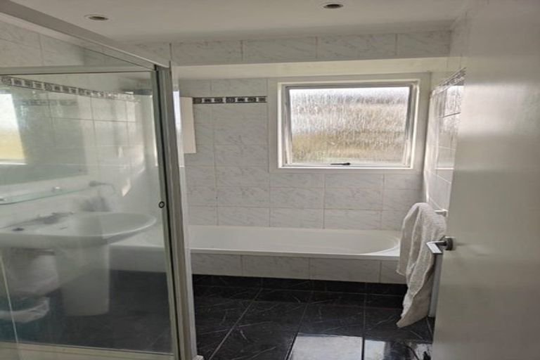 Photo of property in 4 Cranston Street, Torbay, Auckland, 0632