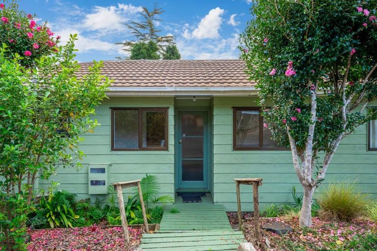 Photo of property in 1/41 Glencoe Road, Browns Bay, Auckland, 0630