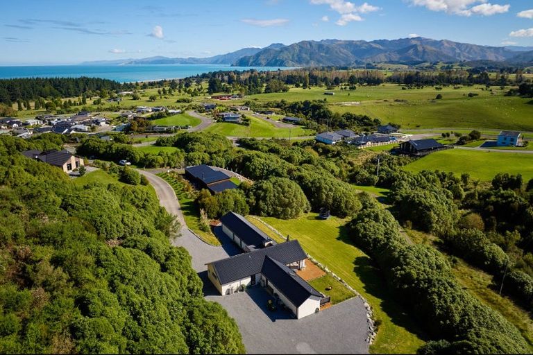 Photo of property in 5 Ingles Drive, Kaikoura Flat, Kaikoura, 7371