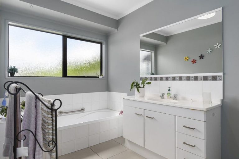 Photo of property in 221 Plummers Point Road, Whakamarama, Tauranga, 3172