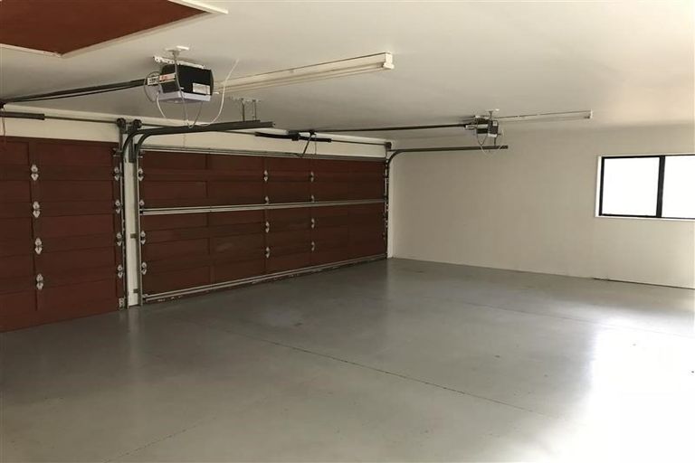 Photo of property in 18 Savoy Road, Orewa, 0931