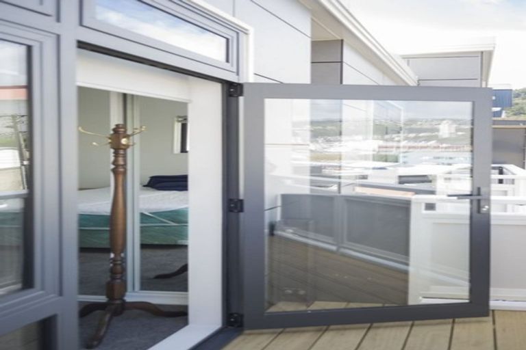 Photo of property in Pirie Street Townhouses, 9/35 Pirie Street, Mount Victoria, Wellington, 6011