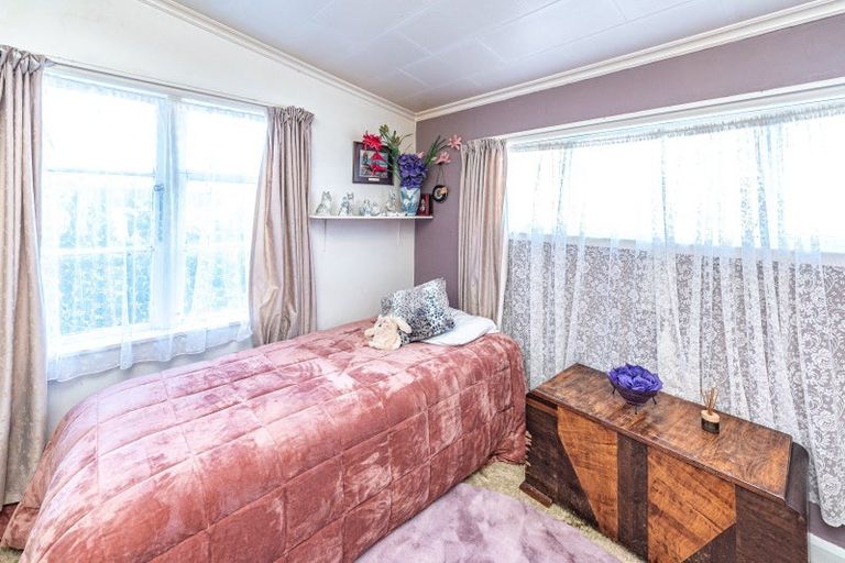 Photo of property in 2 Wharf Street, Castlecliff, Whanganui, 4501