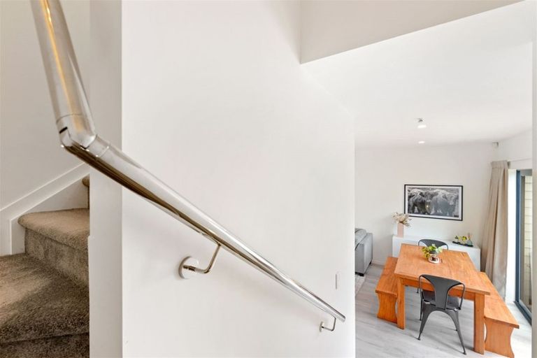 Photo of property in 66b Donovan Avenue, Massey, Auckland, 0614