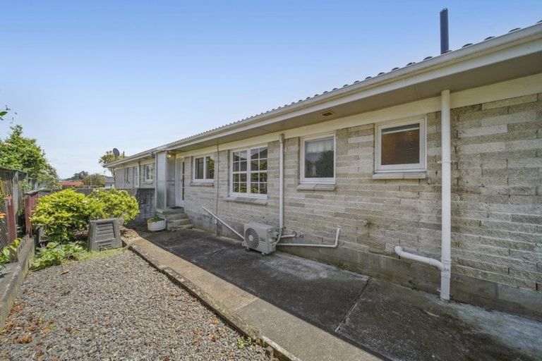 Photo of property in 2/52 Galsworthy Place, Bucklands Beach, Auckland, 2014