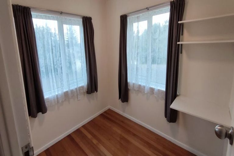 Photo of property in 9a Pukeroa Place, Papakura, 2110