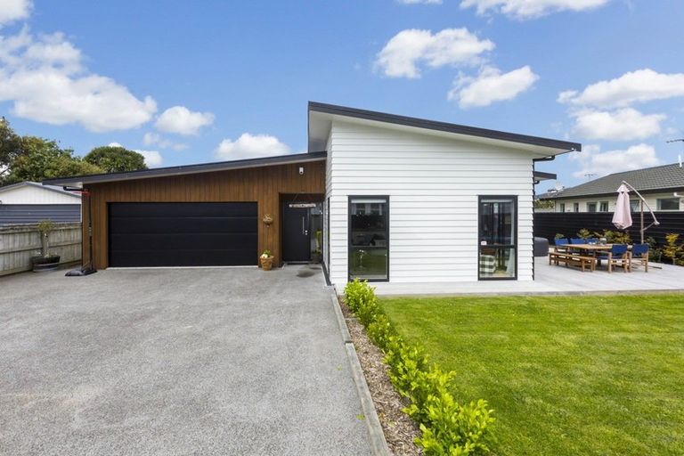 Photo of property in 27a Tennyson Street, Trentham, Upper Hutt, 5018