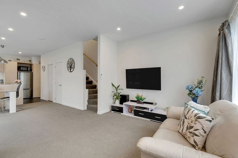 Photo of property in 7/7 Handyside Street, Tawa, Wellington, 5028