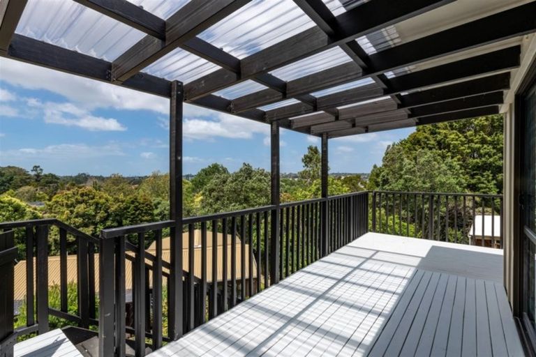 Photo of property in 13 Chrome Place, Henderson, Auckland, 0612