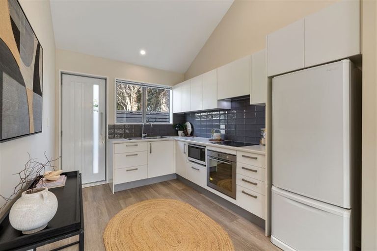 Photo of property in 1/11 Harvey Terrace, Richmond, Christchurch, 8013