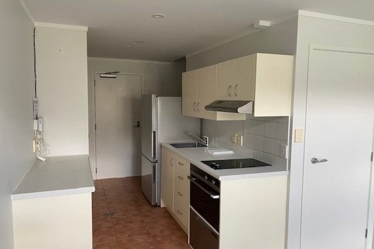 Photo of property in 24b/30 Westward Ho, Glen Eden, Auckland, 0602